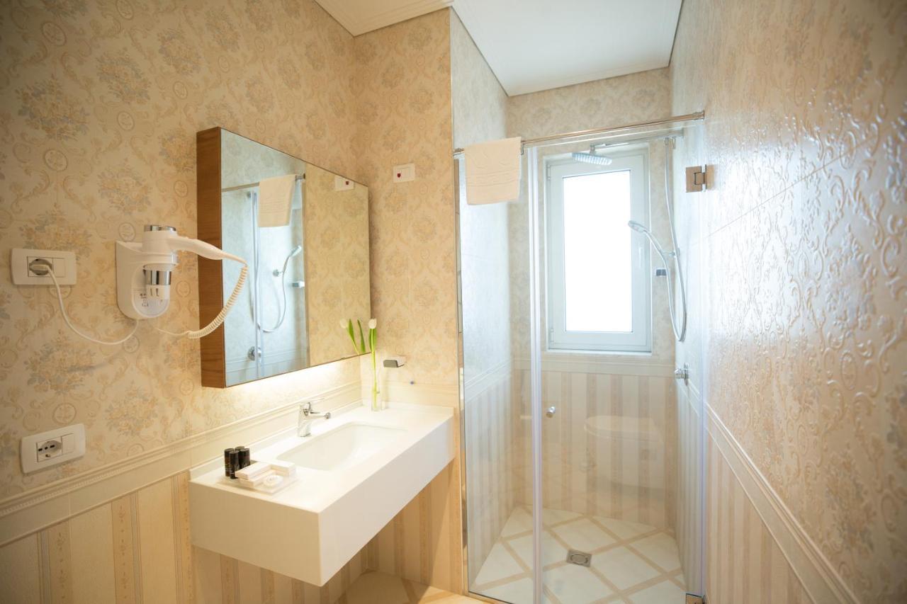 Royal Hill Hotel Vore Экстерьер фото
